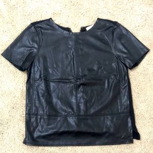 Loft top with front panel imitation leather and cotton back panel with zipper